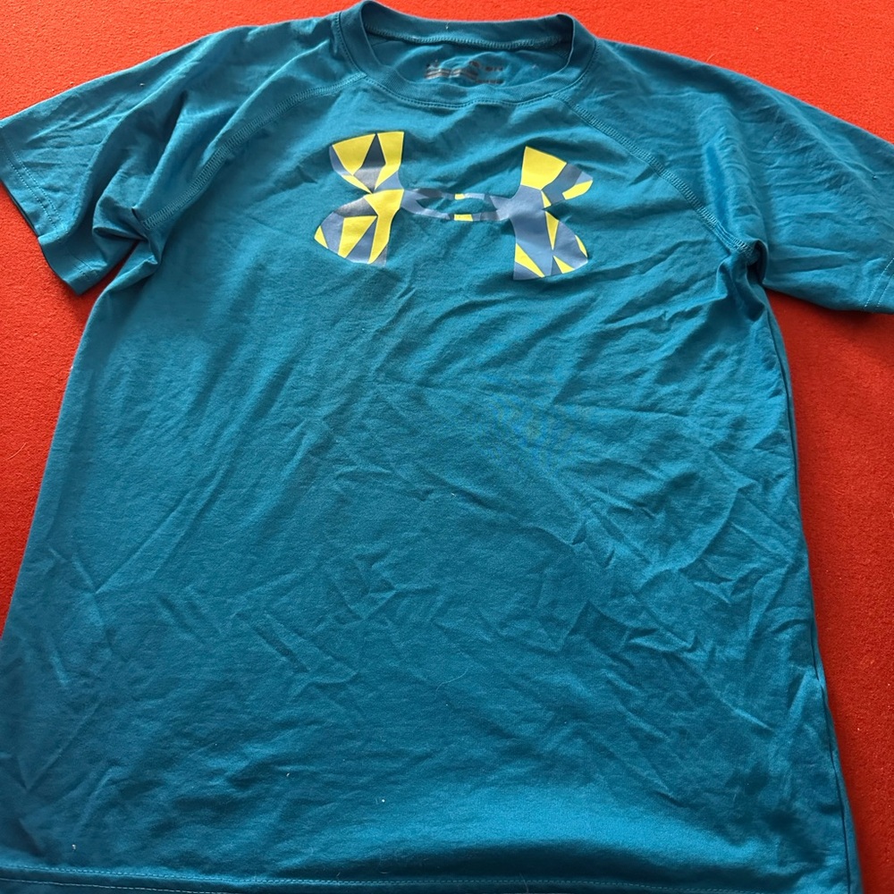 Under Armour Teal Crew Neck Shirt